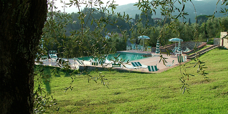 villa-stabbia-pool-side